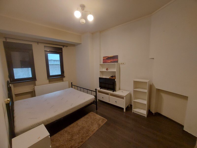 Universitate, Armeneasca,